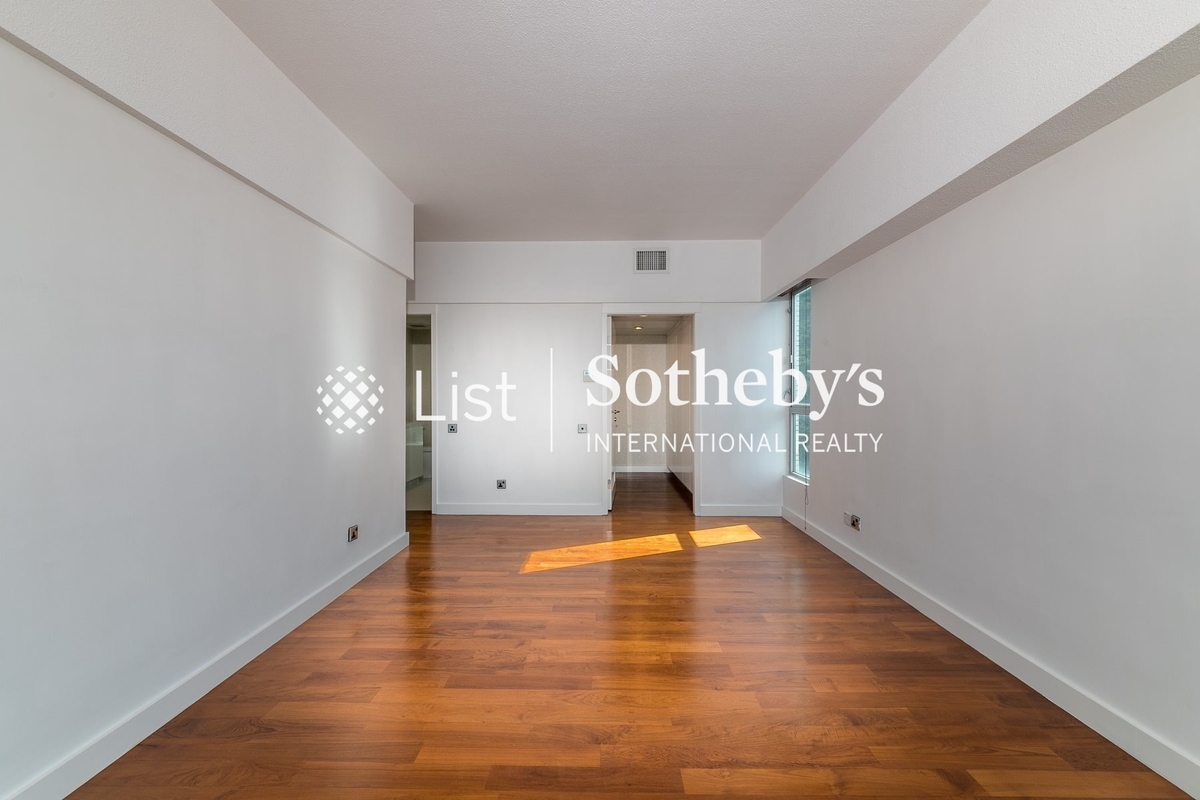 Haking Mansions Haking Mansions | Master Bedroom