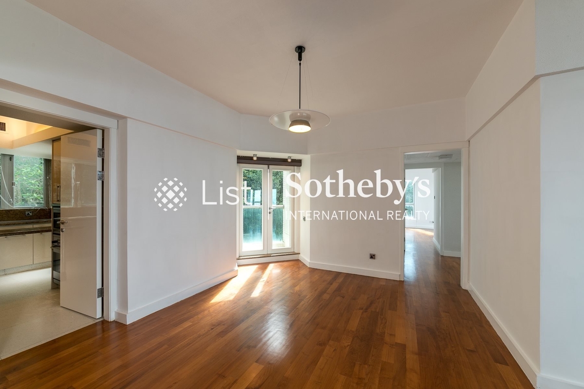 Haking Mansions Haking Mansions | Living and Dining Room