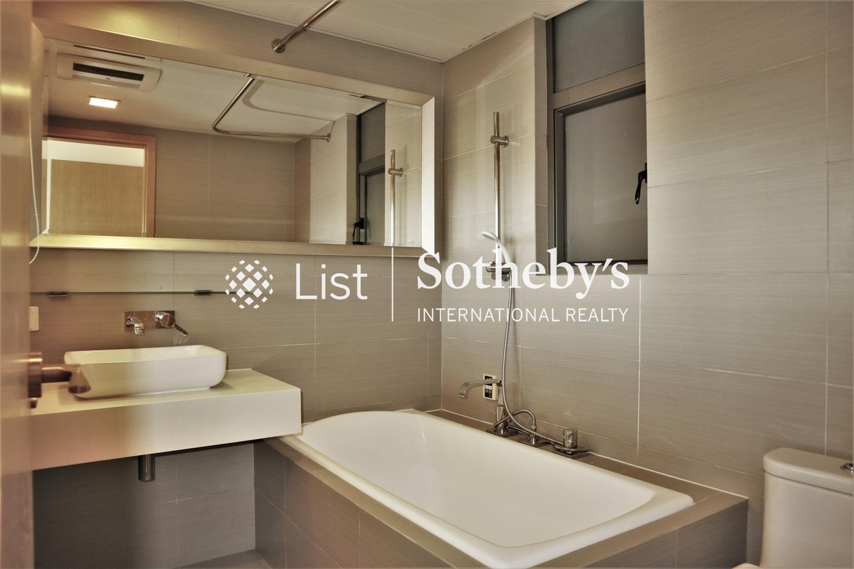 Villa De Victoria 維景山莊 | Master Bathroom