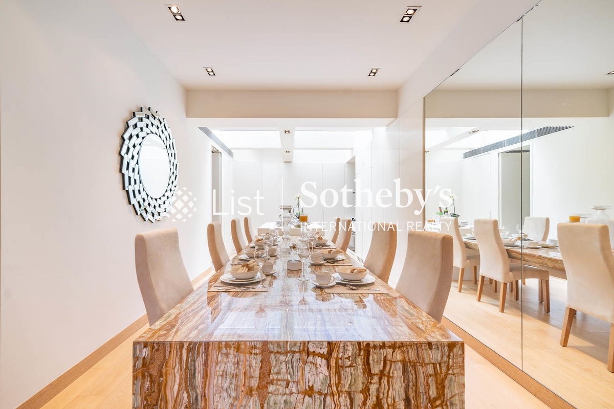 The Beachfront 璧池 | Dining Room with Sky Light