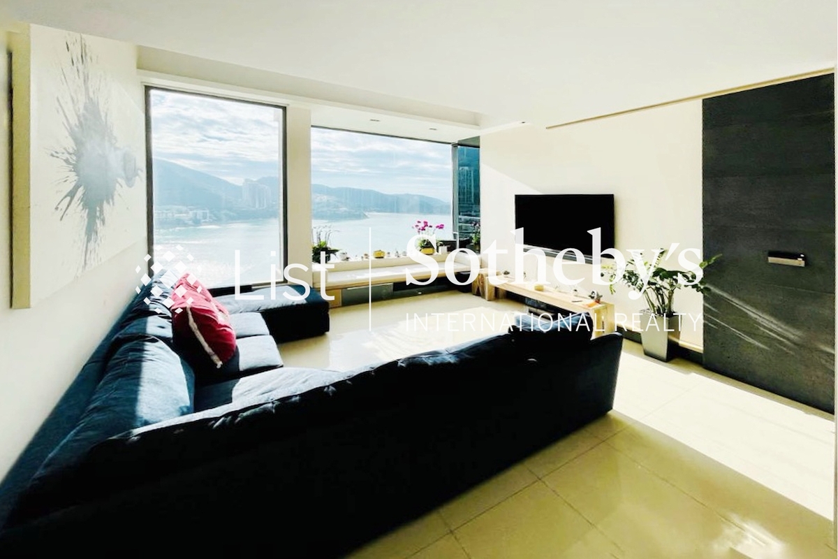 The Beachfront 璧池 | Living Room