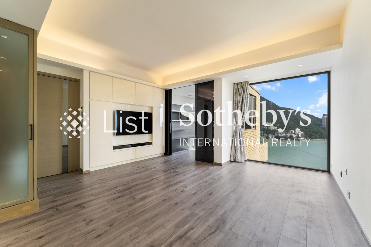 The Beachfront 璧池 | Master Bedroom