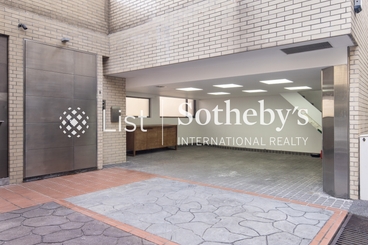 The Beachfront 璧池 | 