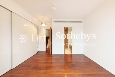 The Beachfront 璧池 | 