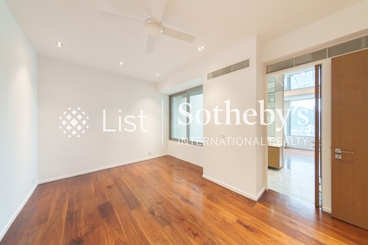 The Beachfront 璧池 | 