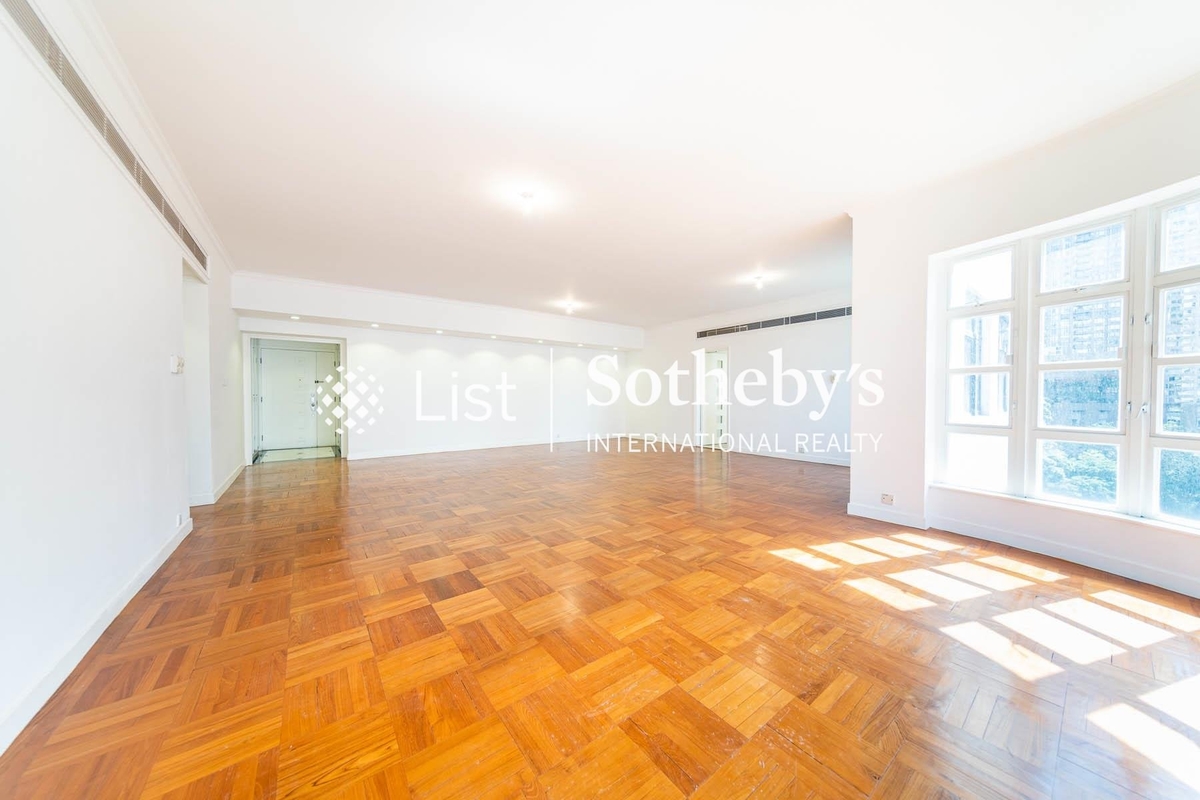 Po Garden 寶園 | Living and Dining Room