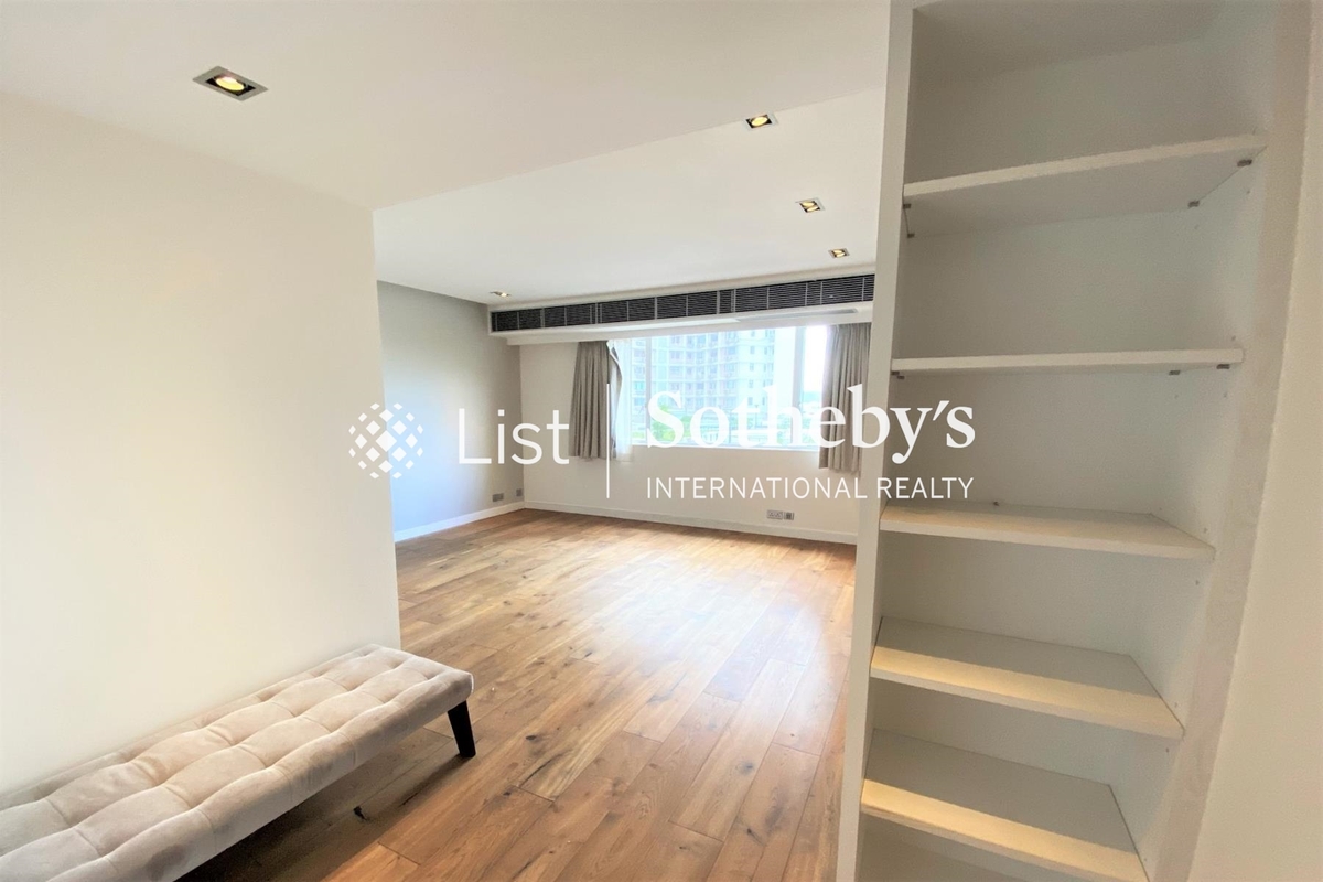 Villa Monte Rosa 玫瑰新邨 | Master Bedroom