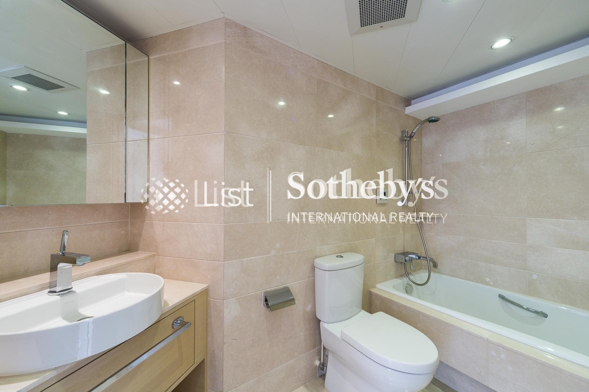 Cliveden Place Cliveden Place | Second Ensuite Bathroom