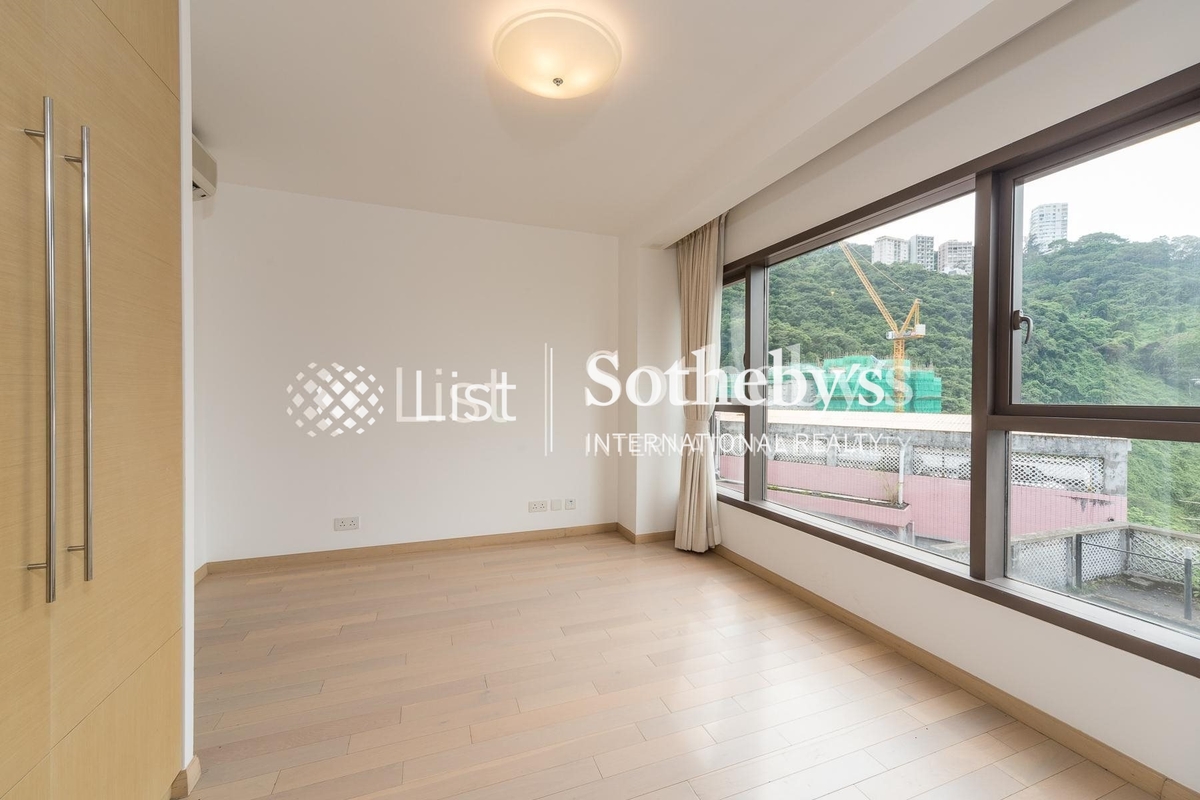 Cliveden Place Cliveden Place | Master Bedroom