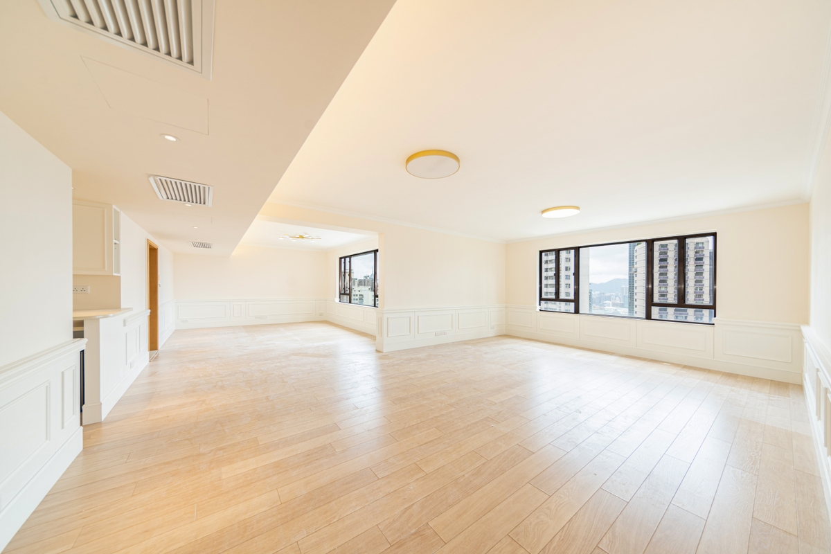 Chung Tak Mansion 重德大廈 | Living and Dining Room