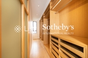 Chung Tak Mansion 重德大廈 | Walk-in Closet in Master Bedroom 