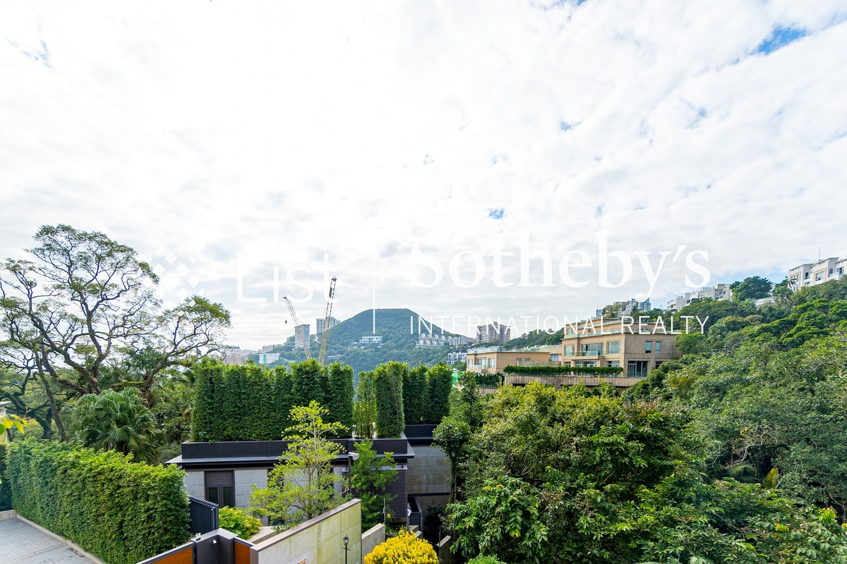 Stewart Terrace 十间 | View from Balcony off Living and Dining Room