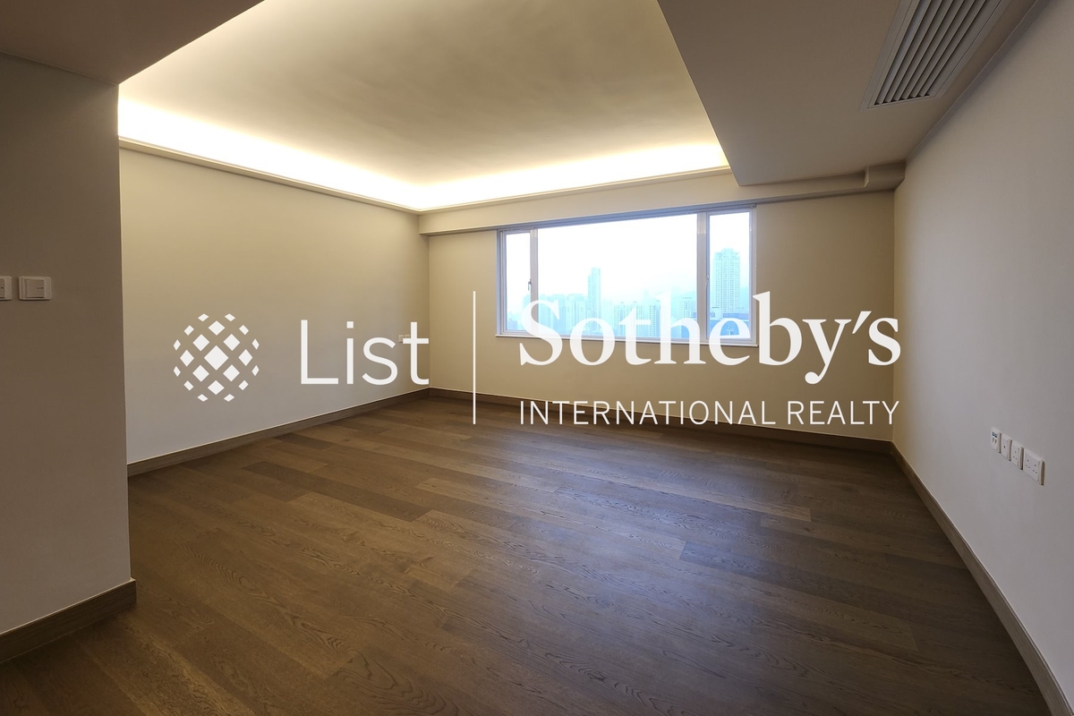 Villa Monte Rosa 玫瑰新邨 | Master Bedroom