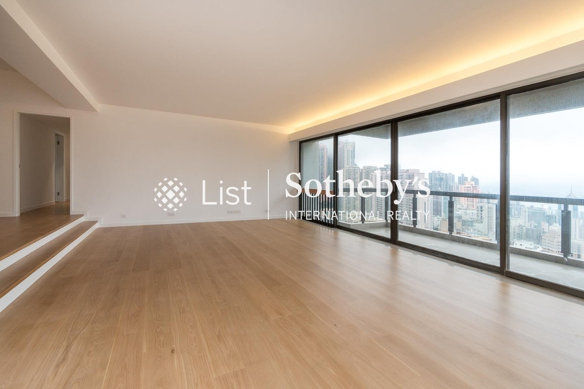 Magazine Court 澄碧閣 | Living Room