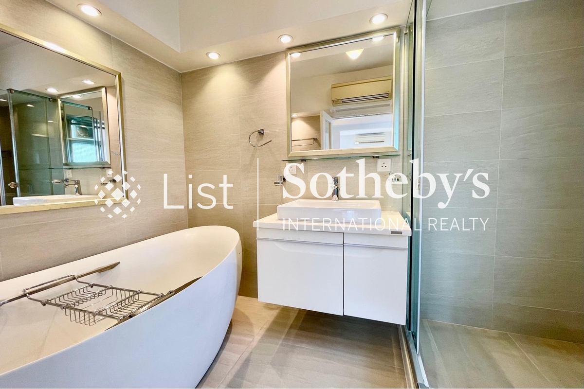 Rose Court 逸盧 | Master Bathroom