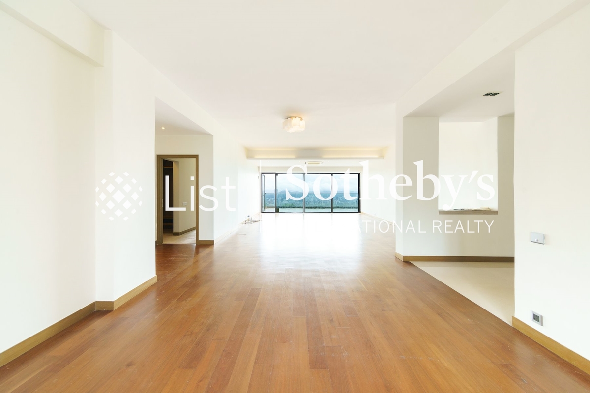 No. 22 Mount Austin Road 柯士甸山道22号 | Living and Dining Room