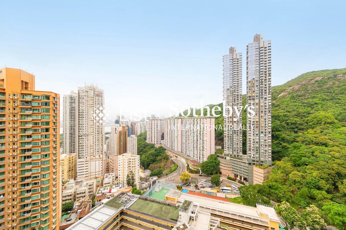 The Signature 春暉8號 | View from Living and Dining Room