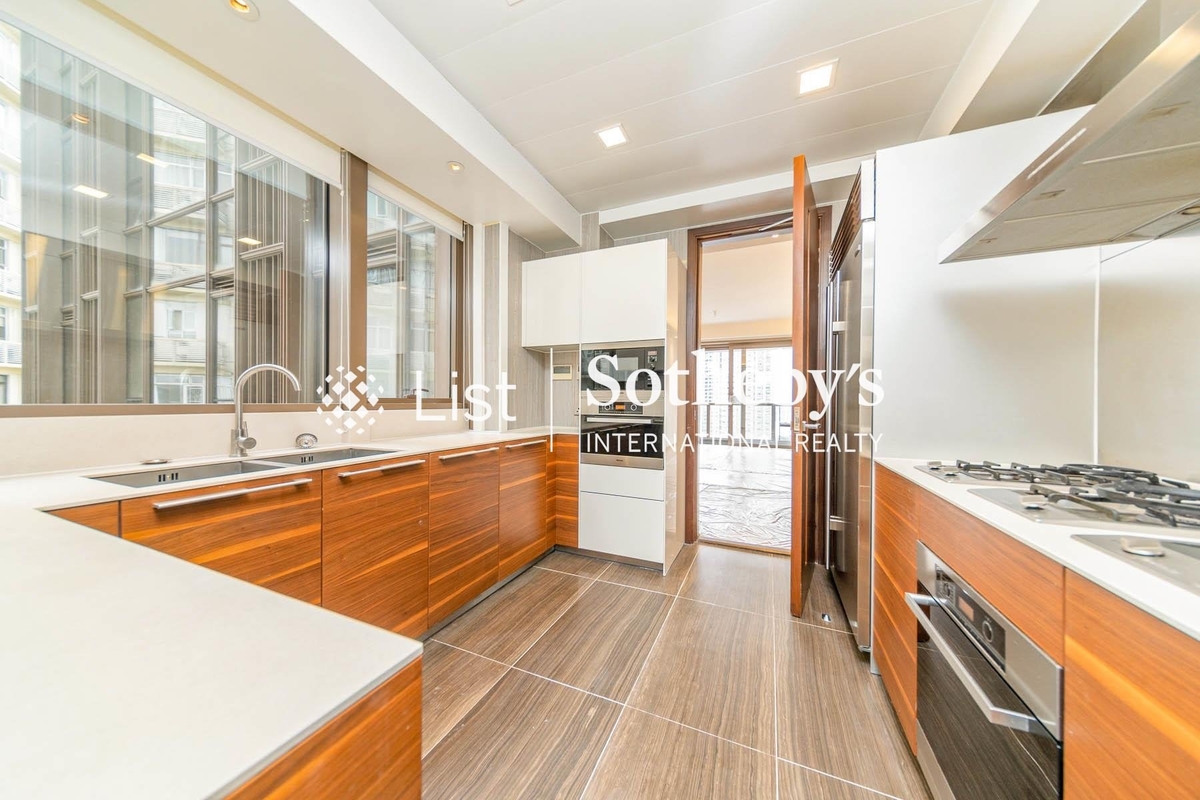 The Signature 春暉8號 | Kitchen