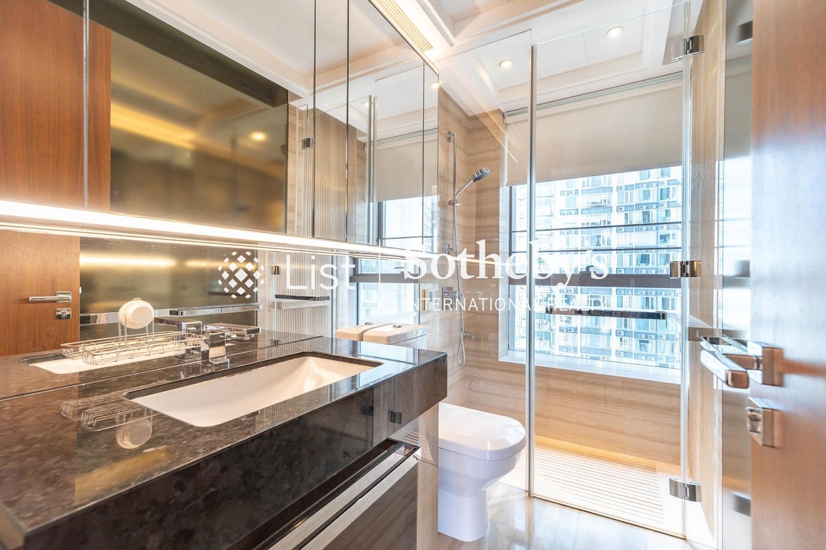 The Signature 春暉8號 | Guest Bathroom