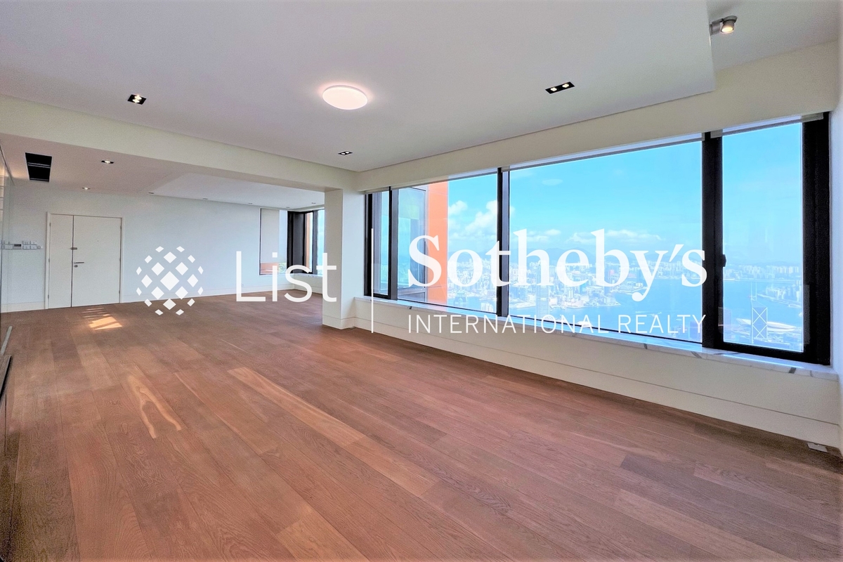 Peak Gardens 山頂花園 | Living and Dining Room