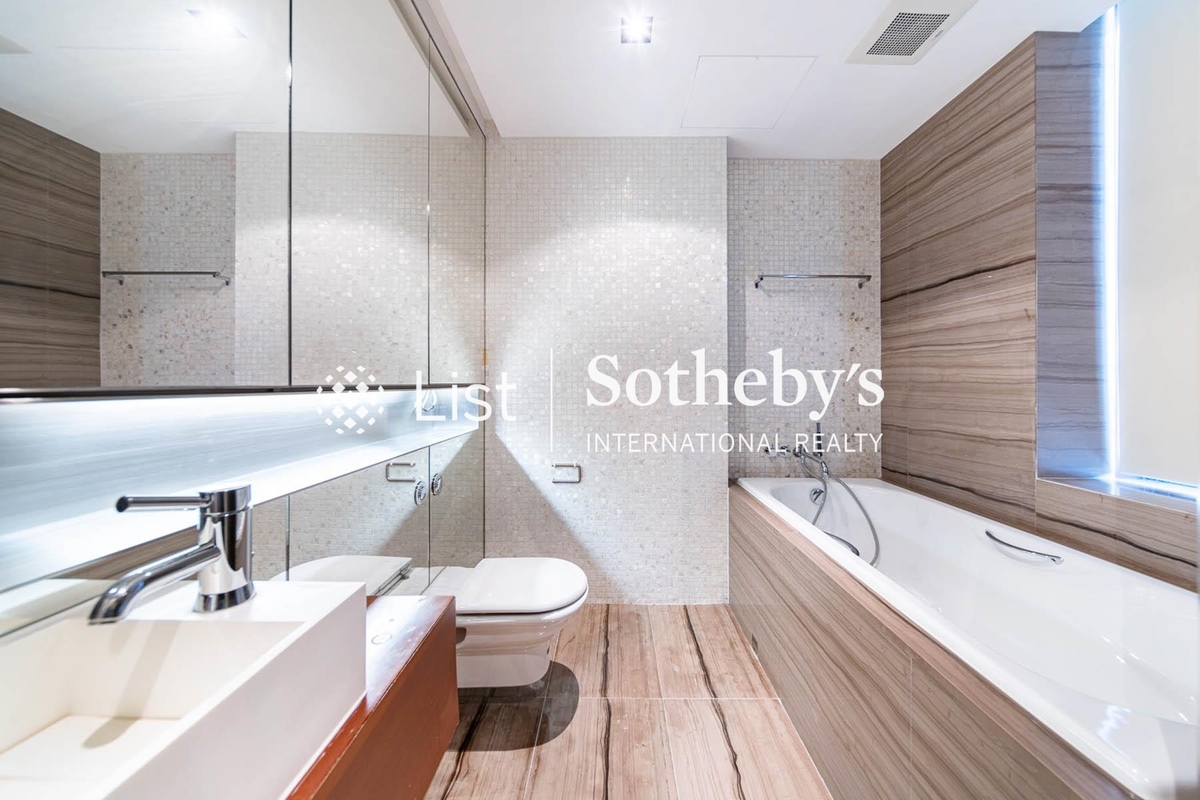 Peak Gardens 山頂花園 | Second En-suite Bedroom