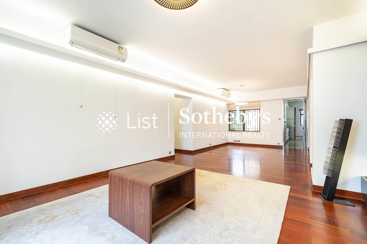 Elm Tree Towers 愉富大廈 | Living and Dining Room