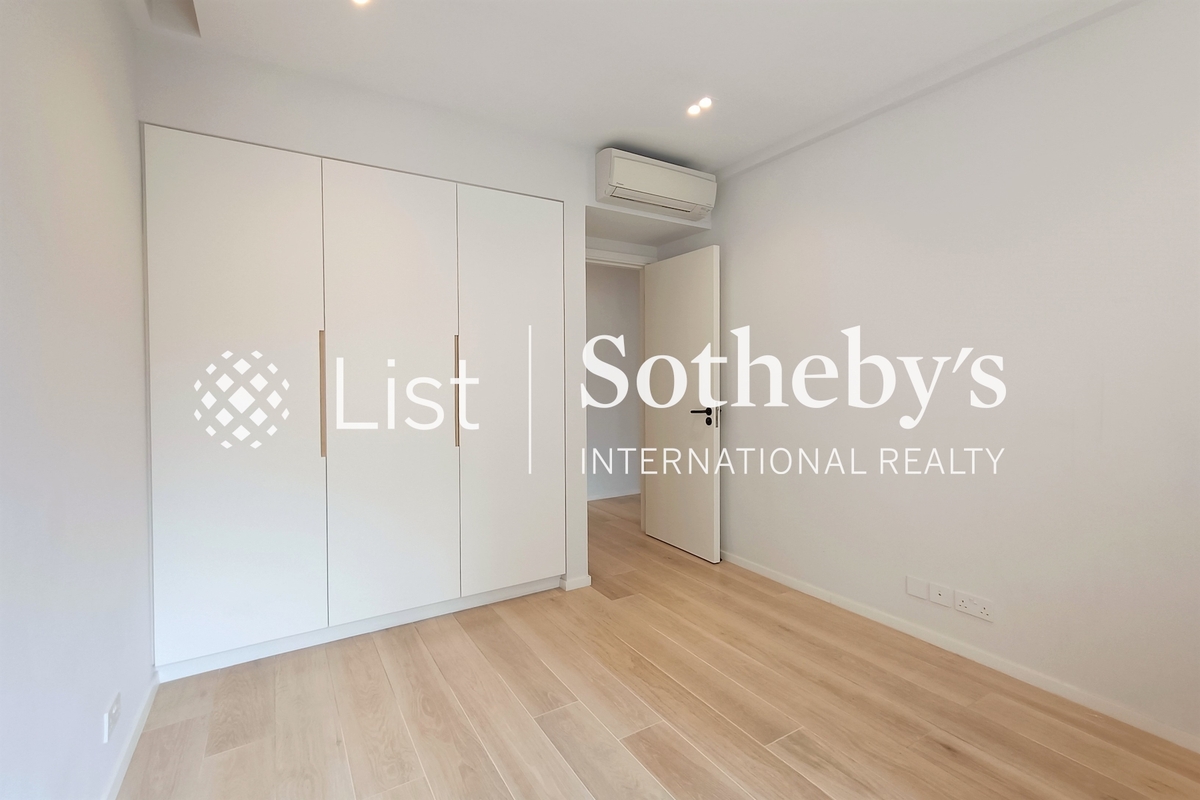 Elm Tree Towers 愉富大厦 | Built-in Wardrobe in First Bedroom 