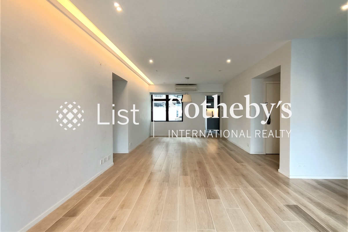 Elm Tree Towers 愉富大厦 |  Living and Dining Room