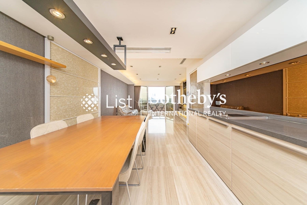 Elm Tree Towers 愉富大廈 | Living and Dining Room