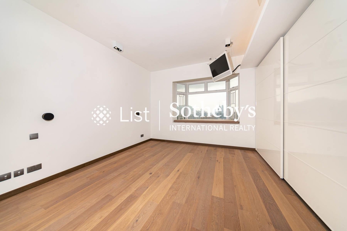 Elm Tree Towers 愉富大廈 | Master Bedroom