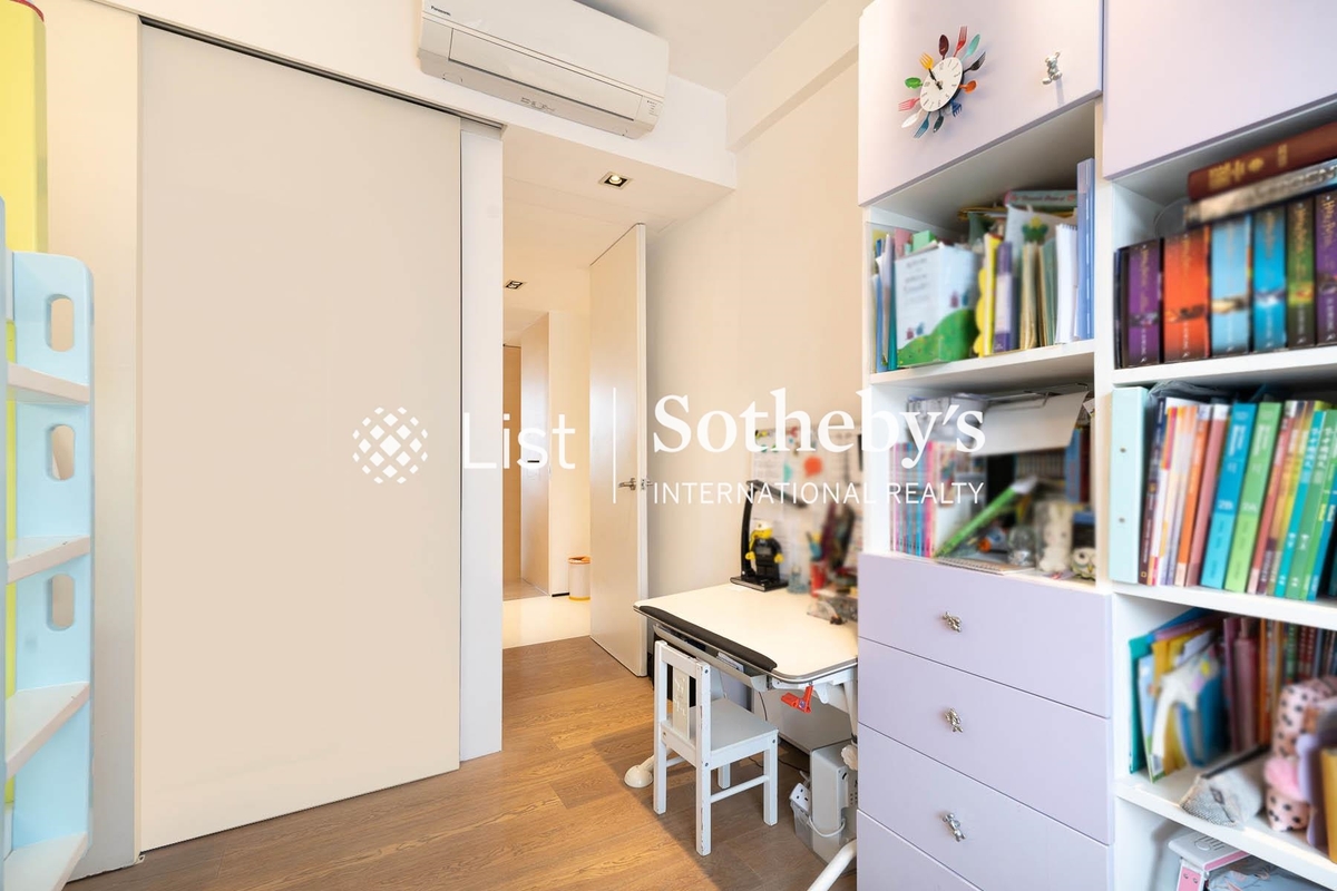 Elm Tree Towers 愉富大廈 | Second Bedroom