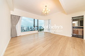 The Harbourview 港景別墅 | Master Bedroom