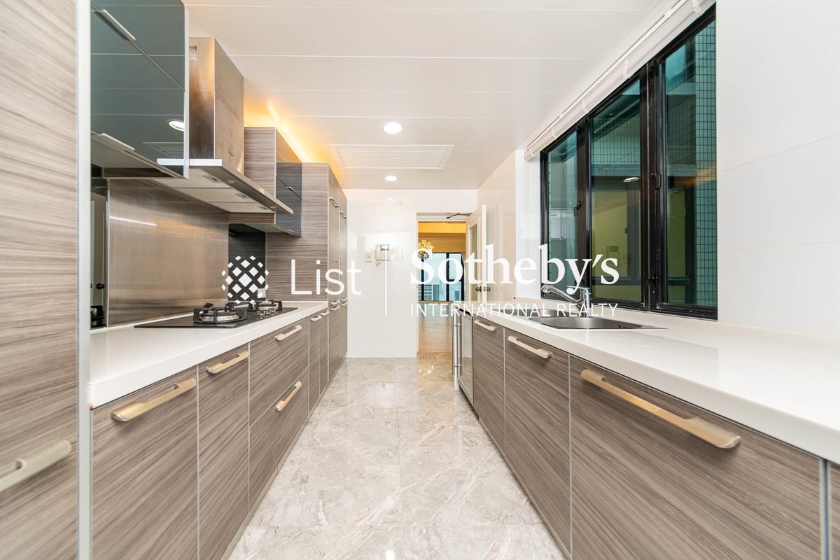 The Harbourview 港景別墅 | Kitchen