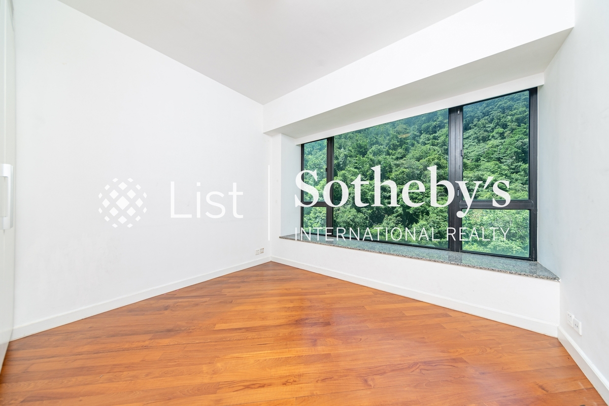 The Harbourview 港景别墅 | Second Bedroom