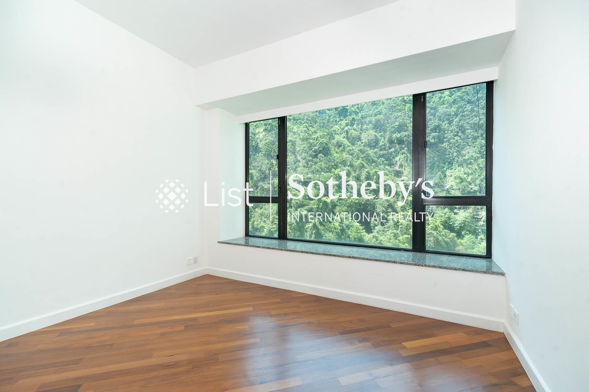 The Harbourview 港景別墅 | Second Bedroom