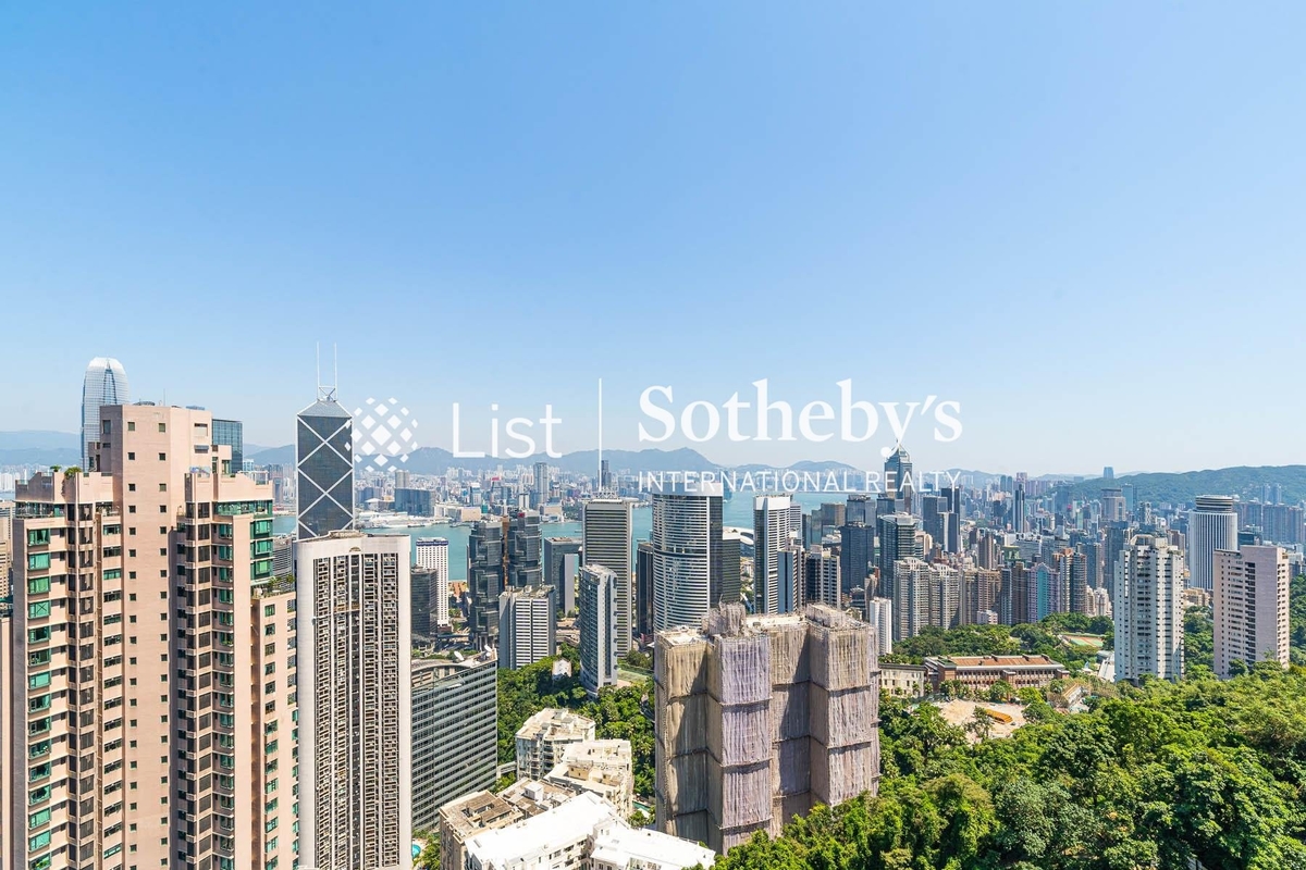 The Harbourview 港景別墅 | View from Living and Dining Room