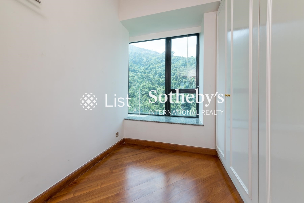 The Harbourview 港景別墅 | Fourth Bedroom