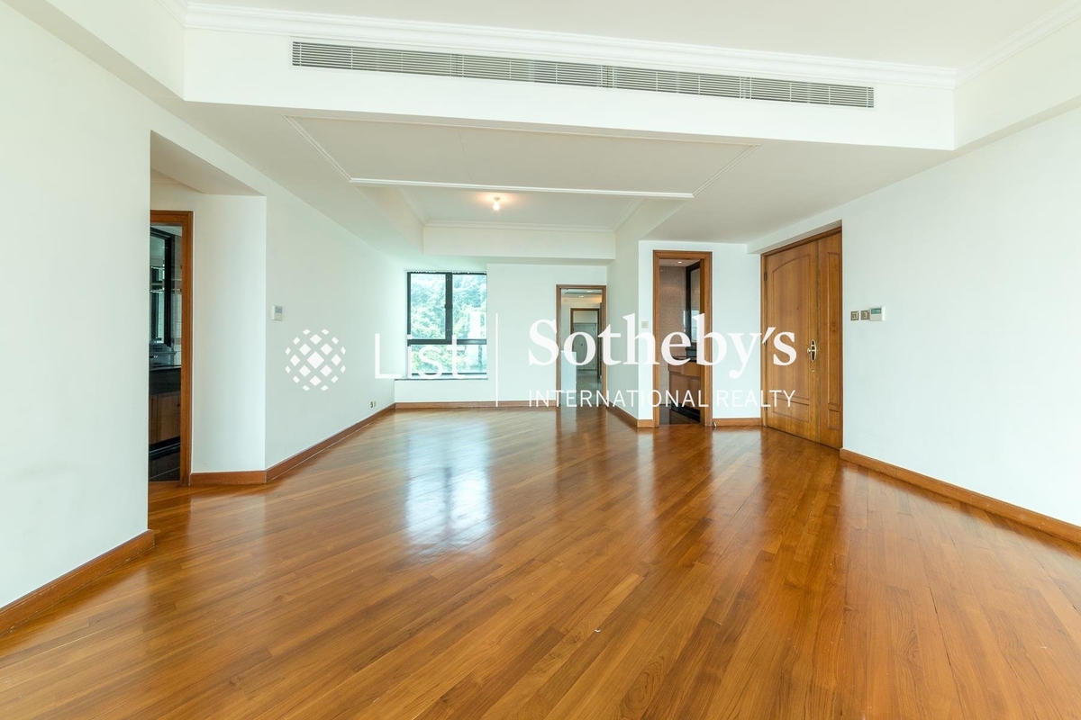 The Harbourview 港景別墅 | Dining Area