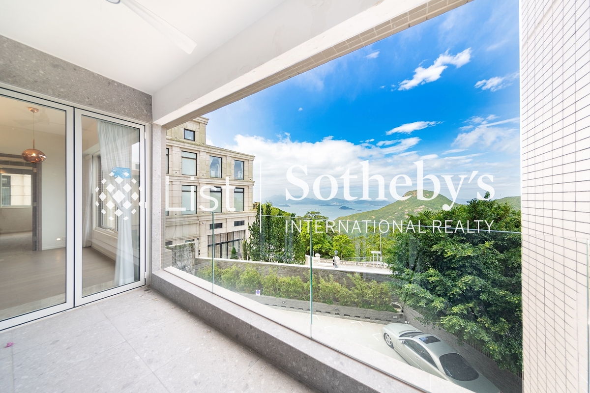 Vivian Court 瑞燕大厦 | Balcony off Living and Dining Room