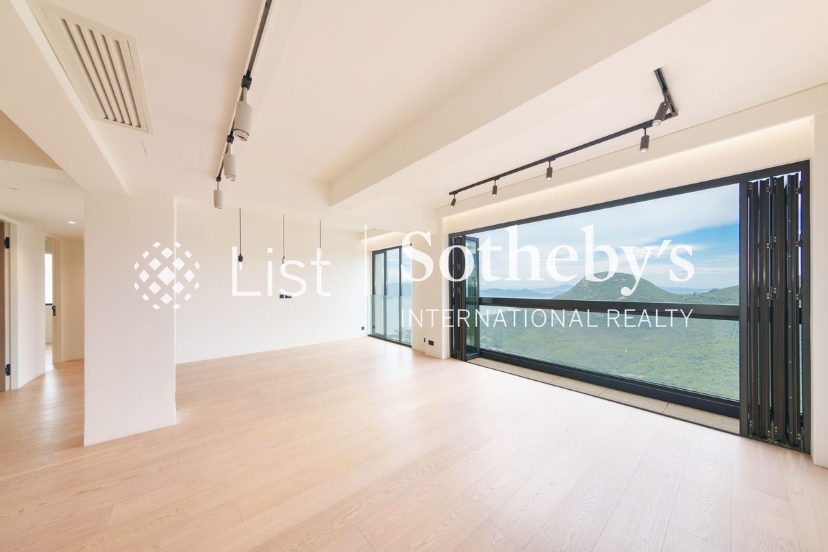 Kellett Heights 嘉利別墅 | Living Room
