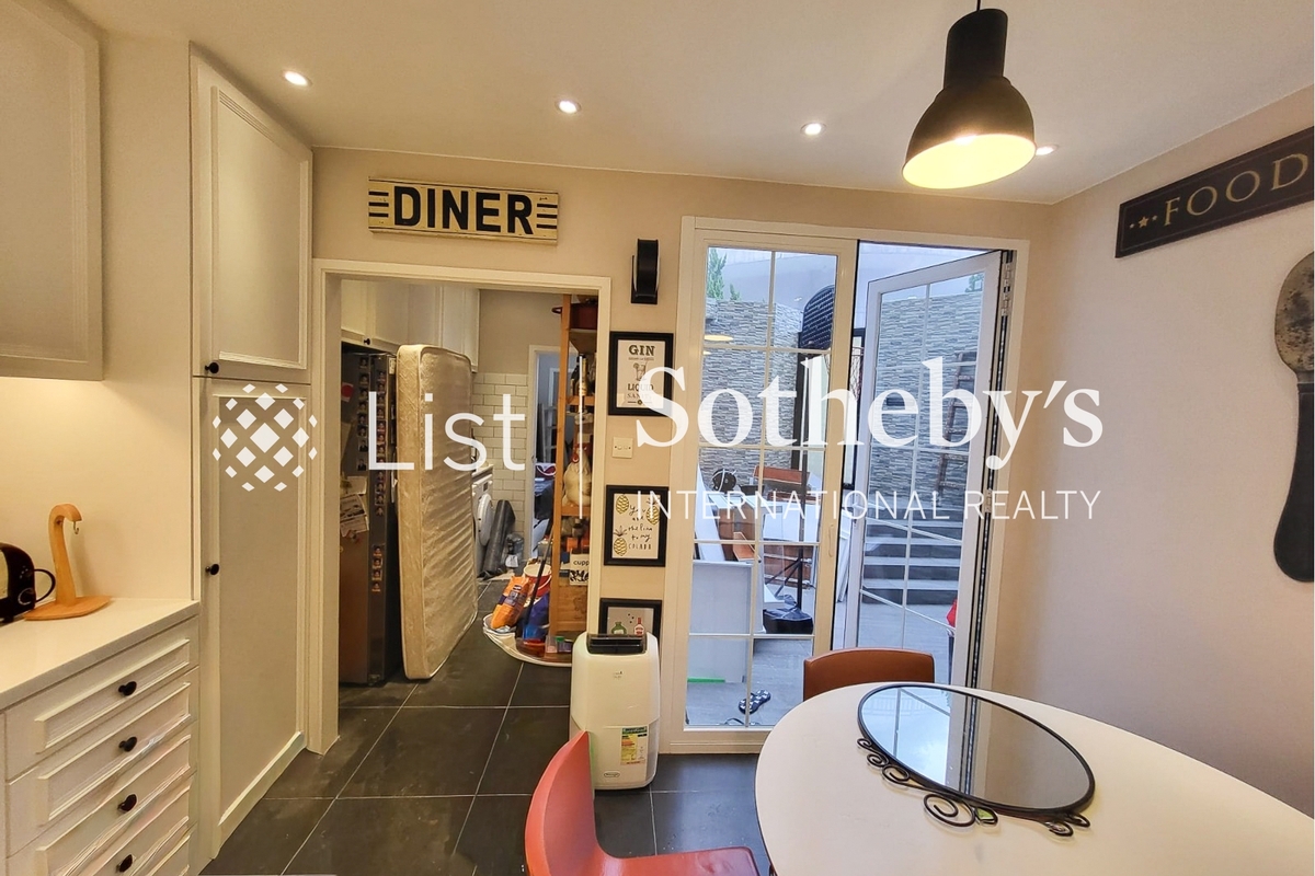 La Hacienda La Hacienda | Kitchen