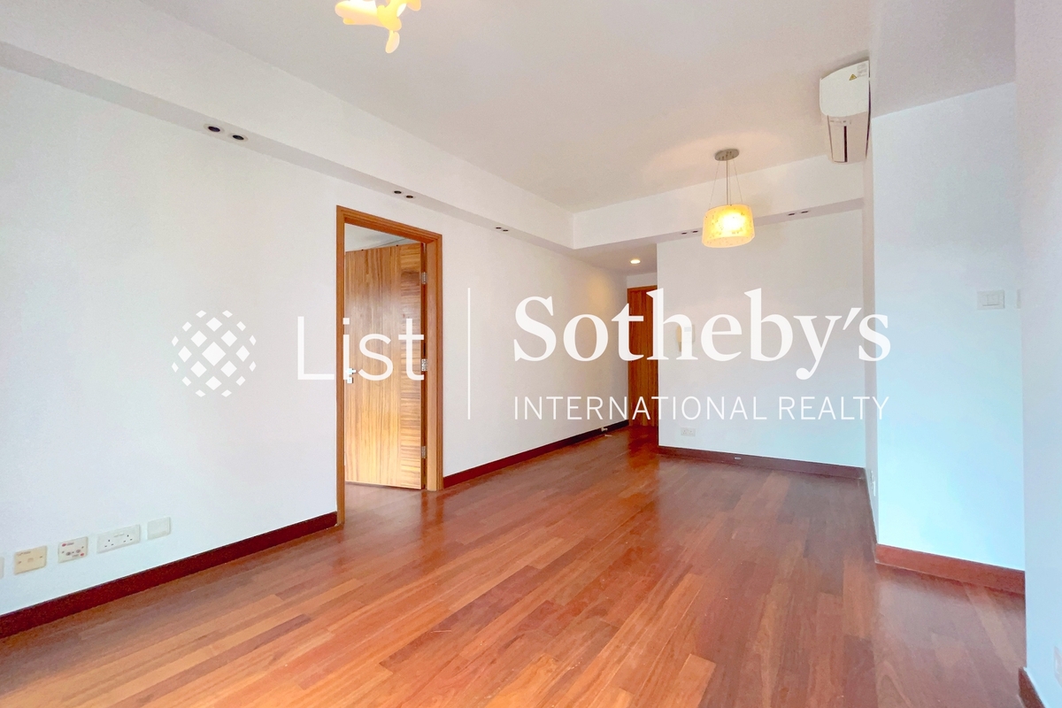 Serenade 上林 | Living and Dining Room