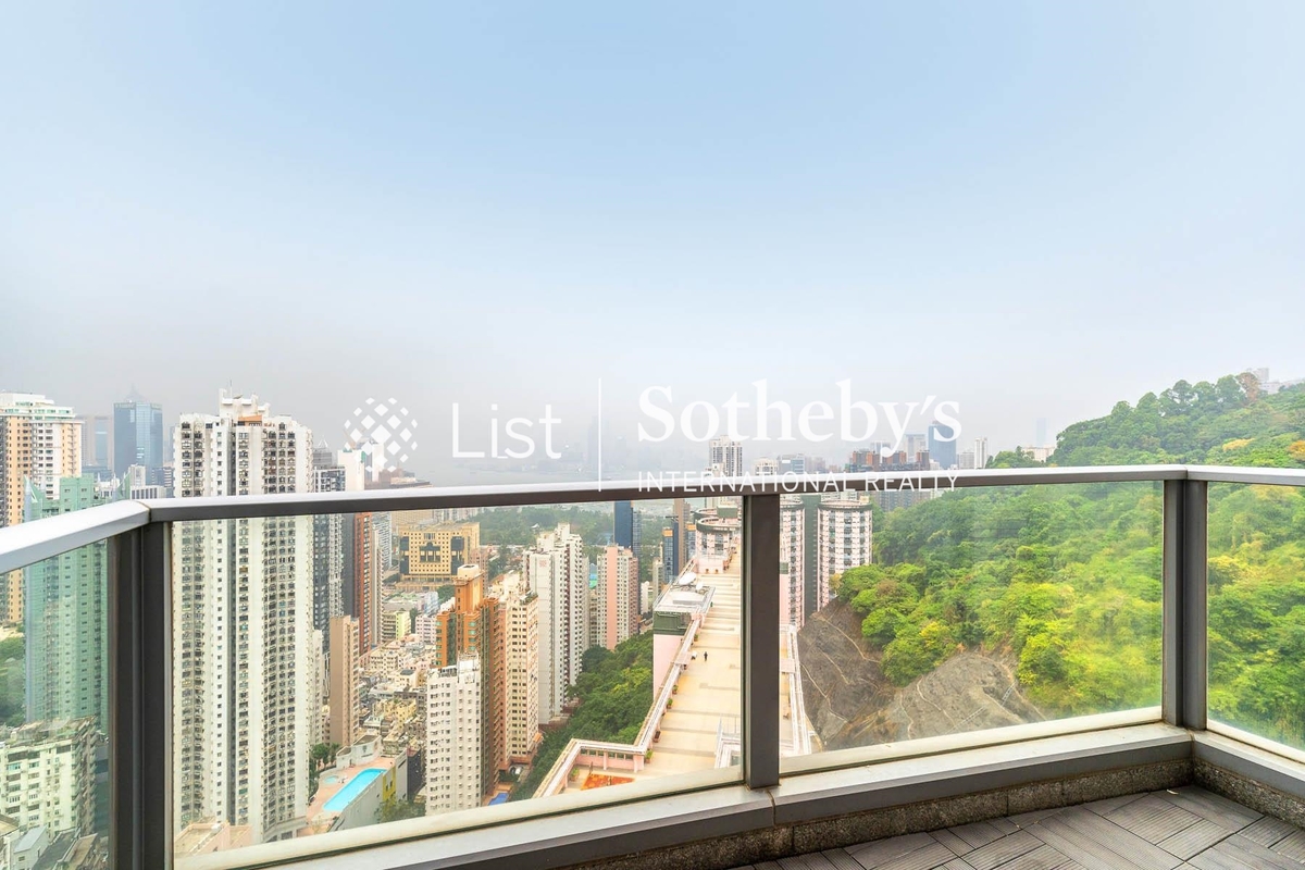 Serenade 上林 | Balcony off Living and Dining Room