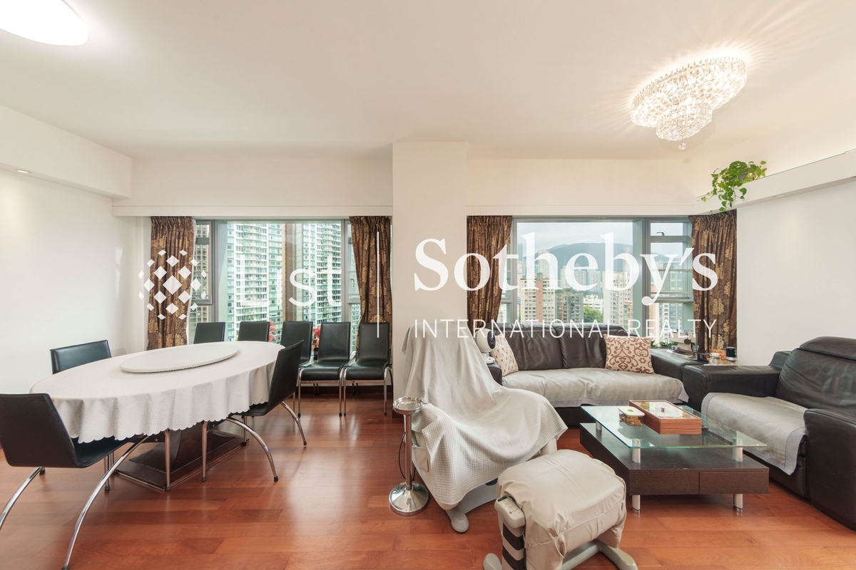 Serenade 上林 | Living and Dining Room