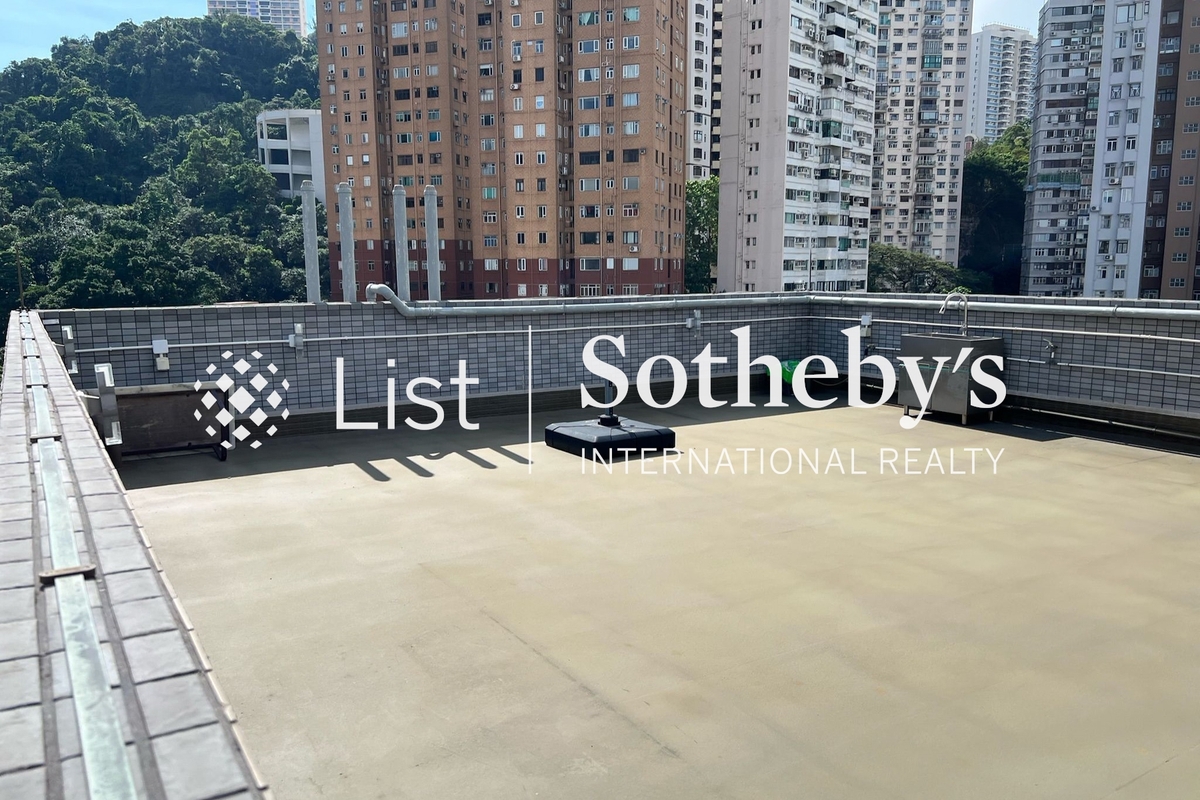Yukon Heights 煜康臺 | Private Roof Terrace