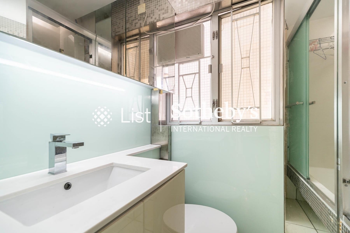 Grand Deco Tower 帝后臺 | Guest Bathroom