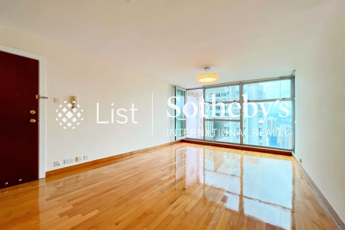 Grand Deco Tower 帝后臺 | Living and Dining Room