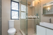 Wah Fung Mansion 華峯樓 | Second En-suite Bathroom
