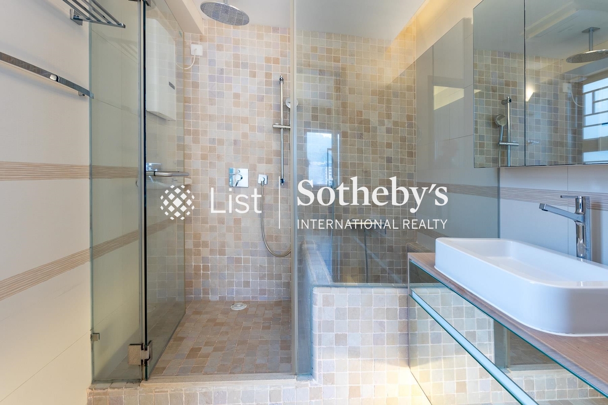 Wah Fung Mansion 華峯樓 | Master Bathroom