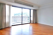 Carnation Court 康馨園 | Living and Dining Room